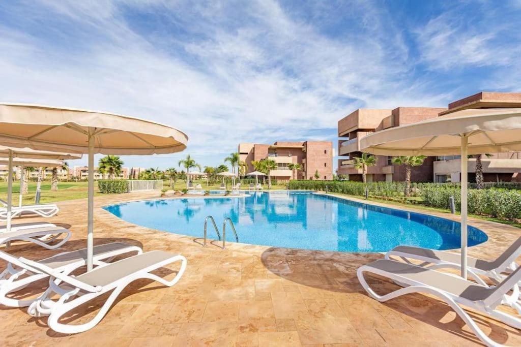 Breathtaking Views Of Golf Appartement *